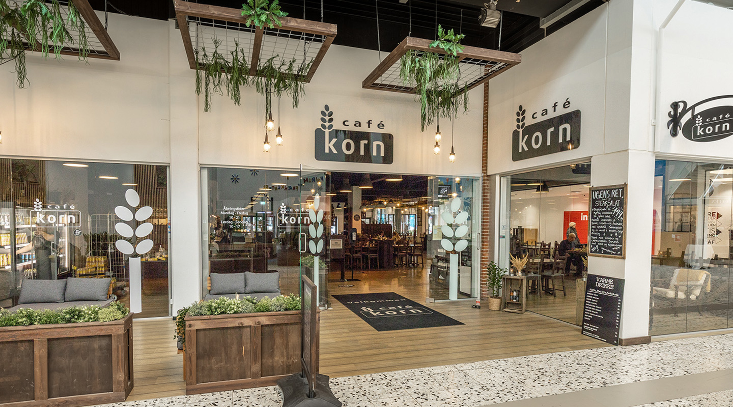 Café Korn i Waves - passion for lokale råvarer - WAVES Shopping